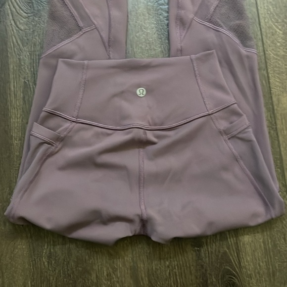 Lululemon Women's Forget The Sweat Crop Smoked Mulberry Size 2 Stretch leggings - Picture 9 of 10